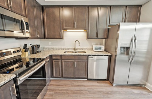 Clarksville Apartamento | Biltmore Luxur 1513 #2 Townhomes l 2Bd 2 Bth