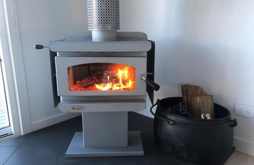 Binalong Bay Casa | BINALONG BRAE @ Bay of Fires Two bedroom both with ensuites