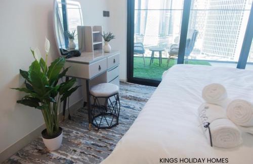 Business Bay Casa | Binghatti canal with private jacuzzi burj khalifa view kings