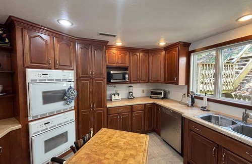 Meredith Casa | Binzhaven on Lake Winnipesaukee