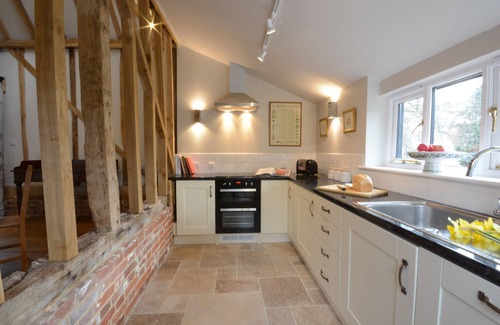 Martlesham Heath Cabaña | Bird Cottage, Burgh