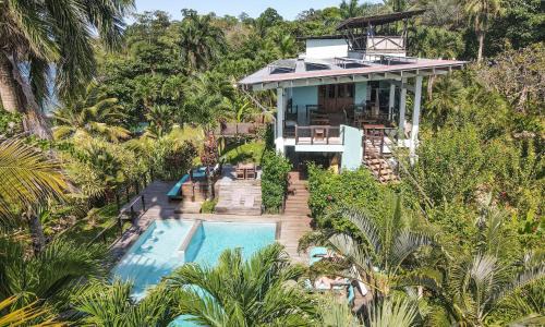 Bocas del Toro Hotel | Bird Island Bungalows