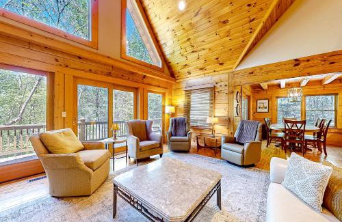 Mountain Vista Casa | Bird's Nest