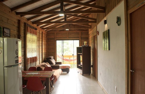 Paulo Lopes Casa | Bird's Rest - Casa nueva con 2 suites, sala, cocina, balcón con vista.