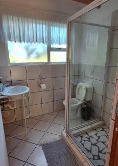 Lopes Otro | Bird watchers paradise, peaceful chalet in shaded resort