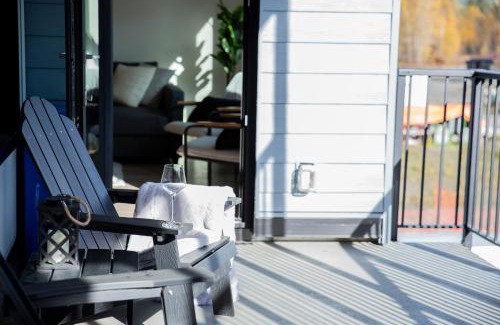 Revelstoke Apartamento | Birdies and Bears by Revelstoke Vacations