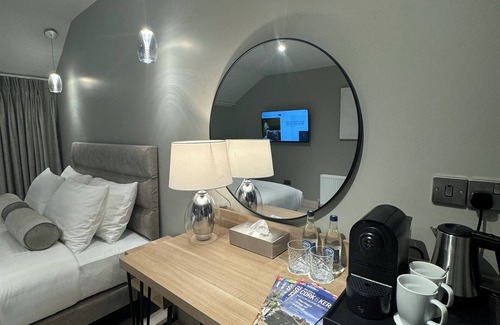 Mitchelstown Casa | Birdies Townhouse