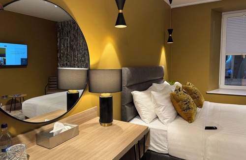 Mitchelstown Casa | Birdies Townhouse