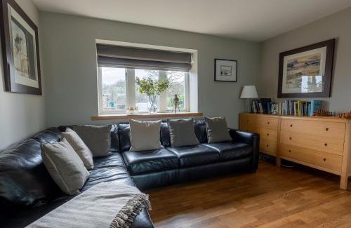 Birdsedge Casa | BIRDS EDGE COTTAGE - Luxury 2 Bedroom Cottage with Amazing Views, Near Holmfirth in Yorkshire