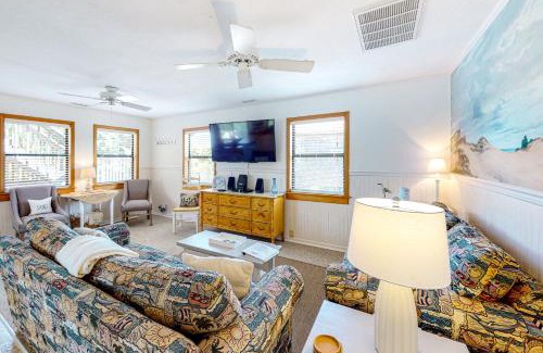 Avon Casa | Birds Haus Cottage 82