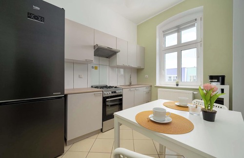 Brochow Apartamento | Birmańska 5 | Wrocław | Cosy Apartment | Remote Work | Smart TV & WiFi