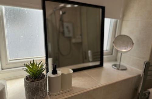 Business District Apartamento | Birmingham City Stay Apartments