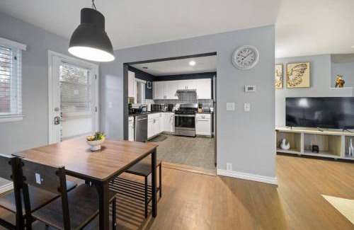 Birmingham Casa | Birmingham Urban Retreat 2BR Cozy Haven