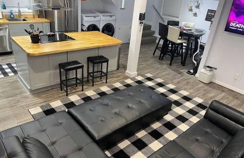 Columbia Casa | Birthday House