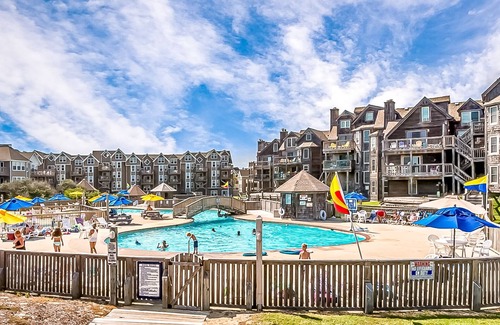 Duck Condominio | BIS-Duck Resort - 2BR/2.5BA - Great Pools and Beach!