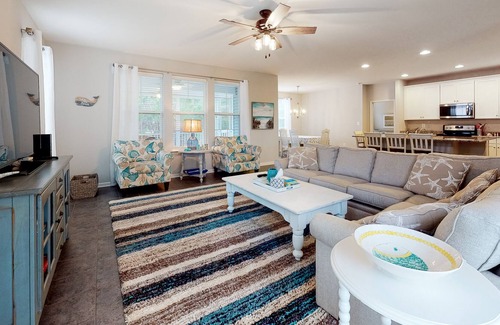 Millville Casa | Bishops Landing Home Close to Bethany Beach w/Shared Pool & Private W/D