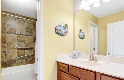 Millville Casa | Bishops Landing Townhouse with WiFi, Central AC, Patio, & Outdoor Pool/Tennis