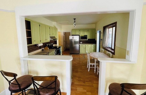 Gardiner Casa | Bison Bungalow: views of Yellowstone, 2-bedroom house & WiFi, Gardiner, MT