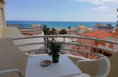 Xeraco Beach Apartamento | Apartamento con wifi, piscina, vistas al mar y acceso a la playa