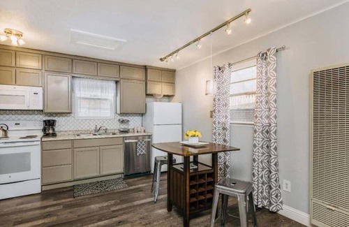 Amarillo Casa | Bivins Suite Perfectly Located off I-40