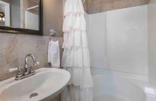 Amarillo Casa | Bivins Suite Perfectly Located off I-40