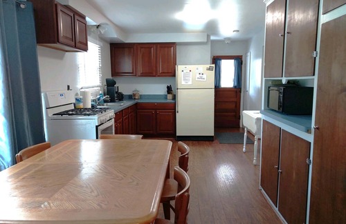 Alden Casa | LINDO TORCH LAKE COTTAGE JUST AL NORTE DE ALDEN CON ANTORCHA LAKE FRONTAGE