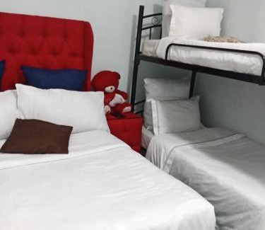 Bo'Kaap Casa | BKaap1 Queens and Kings Guest House