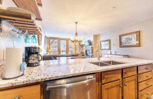 River Run Casa | Black Bear #8046