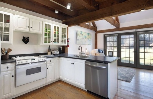 Sheffield Apartamento | Black Bear Bungalow, Sheffield/Great Barrington/Ski Resorts