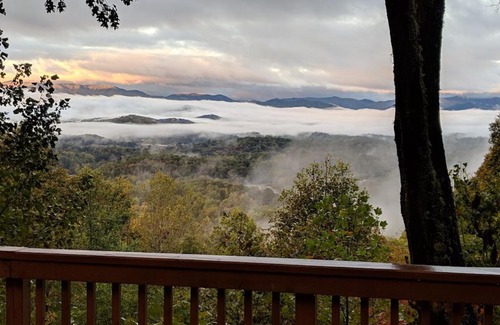 Franklin Casa | Black Bear Cabin Fox Mountain