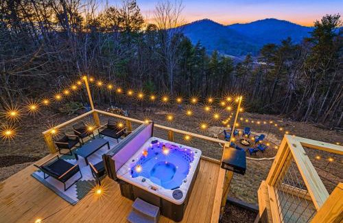 Asheville Casa | BLACK BEAR RIDGE Charming Pet-Friendly Getaway