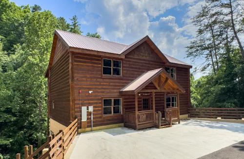 Caton Casa | Black Bear Splash cabin