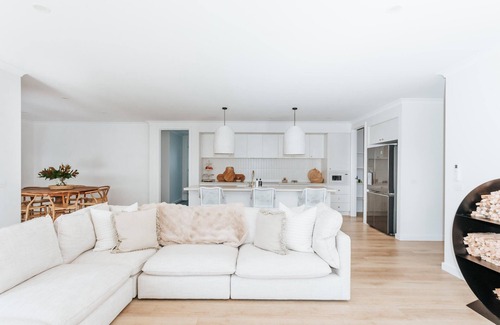 Balnarring Casa | Black Beauty Balnarring - 1 NIGHT FREE!* - Perfect year round getaway, rustic coastal luxury