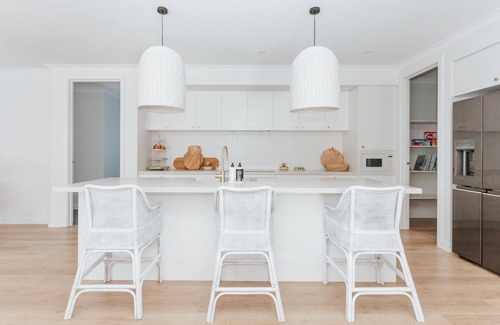 Balnarring Casa | Black Beauty Balnarring - 1 NIGHT FREE!* - Perfect year round getaway, rustic coastal luxury