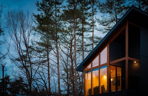 Echo Land Casa | Black Crane Chalet