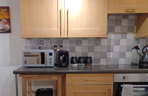 Dunstable Apartamento | Black Door MALT-Huku Kwetu (Dunstable)