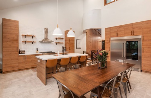 Sundance Cabina | BLACK FOREST RIDGE, 400 FT TO SKI RUNS, REC ROOM, GAMES