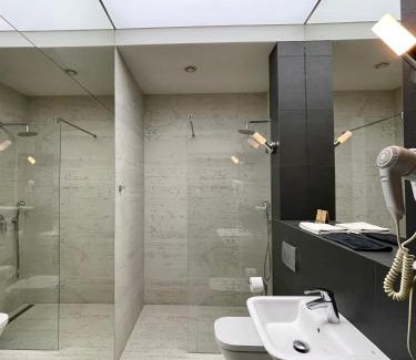 Chorzow Casa | Black Gold Center