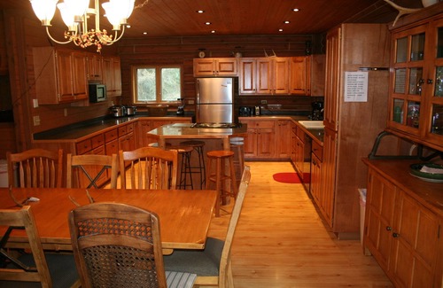 Nemo Casa | Black Hills Diamond Dale Vacation Log Home Cabaña