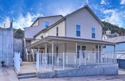Keystone Apartamento | Black Hills Haven | Pine Peak – Unit 1 · A Vensérra Retreat near Mount Rushmore
