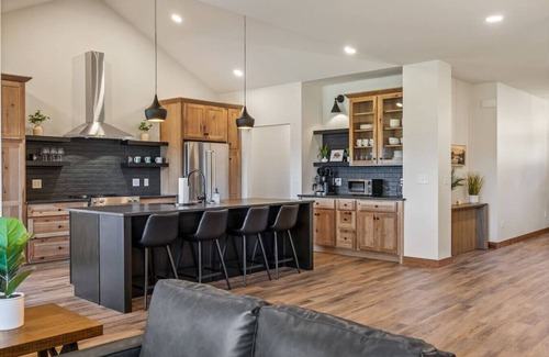 Sturgis Apartamento | Black Hills Haven: Serene Retreat Near Deadwood & Boulder Canyon Golf Club