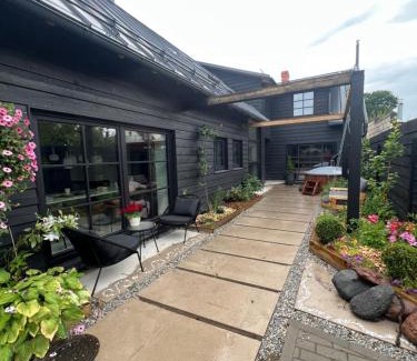 Parnu Casa | Black House Pärnu