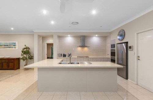 Pottsville Casa | Black Rock Beach House with Pool