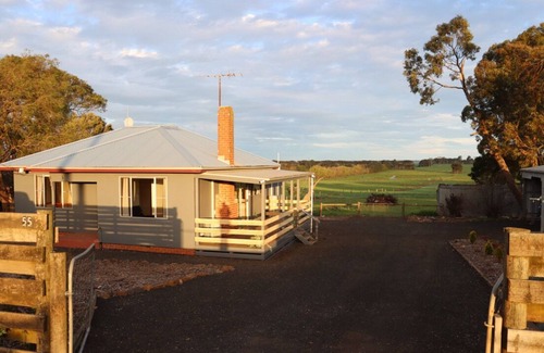 Camperdown Casa | Black Rock Cottage