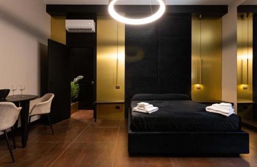 Carini Casa | Black Room Suite and SPA