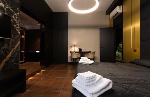 Carini Casa | Black Room Suite and SPA