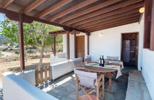 Naxos Casa | Black Sand