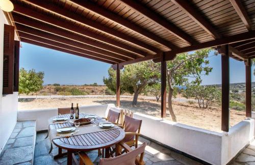 Naxos Casa | Black Sand