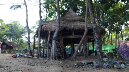 Ranong Otro | Black sand Gypsea Home Little Bay Kohchang Ranong
