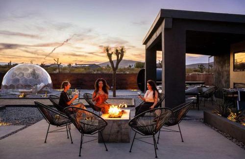 Joshua Tree Casa | Black Sky House